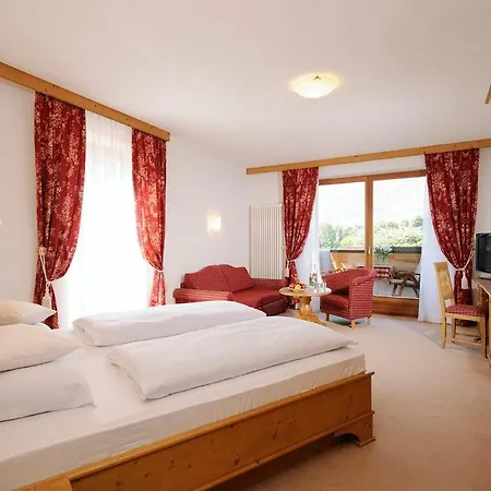 Hotel Garni Partaneshof 4*